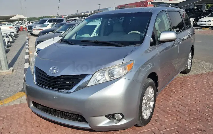 Toyota Sienna 2011 года за 7 700 000 тг. в Атырау