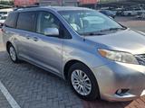 Toyota Sienna 2011 года за 7 700 000 тг. в Атырау – фото 2