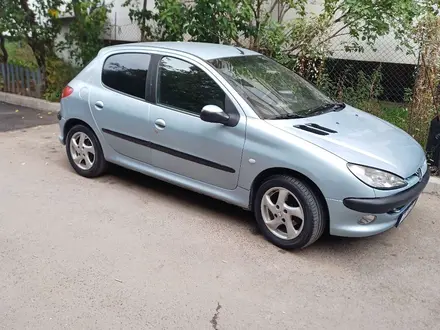 Peugeot 206 2004 года за 1 800 000 тг. в Алматы – фото 4