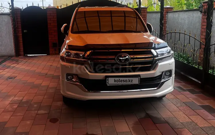 Toyota Land Cruiser 2019 годаүшін39 000 000 тг. в Актобе