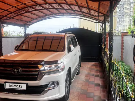 Toyota Land Cruiser 2019 года за 39 000 000 тг. в Актобе – фото 5
