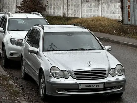 Mercedes-Benz C 220 2001 года за 3 200 000 тг. в Алматы