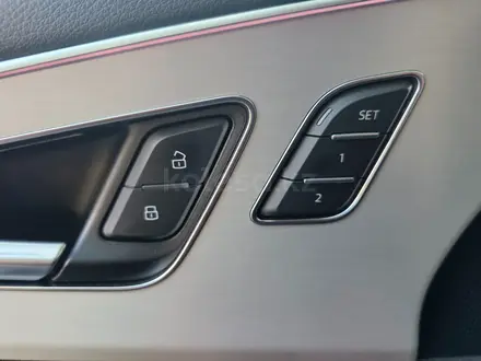 Audi Q8 2020 года за 27 900 000 тг. в Алматы – фото 37