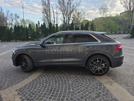 Audi Q8 2020 года за 27 900 000 тг. в Алматы – фото 4
