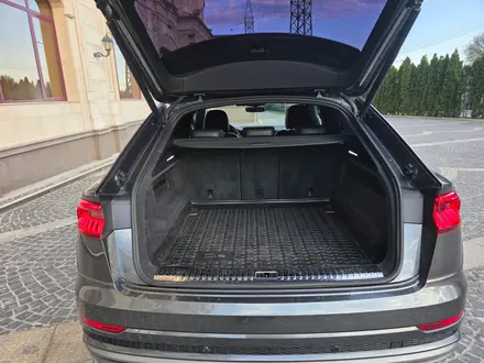 Audi Q8 2020 года за 27 900 000 тг. в Алматы – фото 9