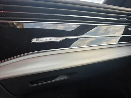 Audi Q8 2020 года за 27 900 000 тг. в Алматы – фото 31