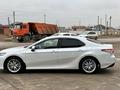 Toyota Camry 2021 годаfor14 300 000 тг. в Атырау – фото 7