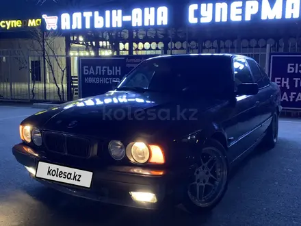 BMW 520 1995 года за 2 300 000 тг. в Актау