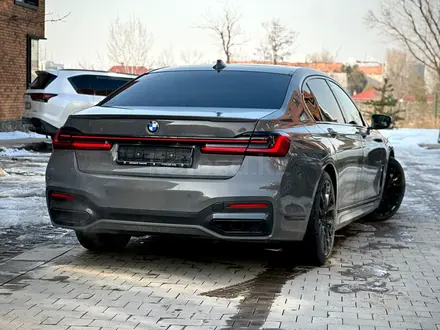 BMW 740 2021 года за 45 000 000 тг. в Алматы – фото 4