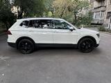 Volkswagen Tiguan 2020 годаfor12 000 000 тг. в Алматы – фото 3