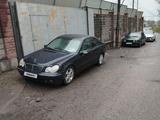 Mercedes-Benz C 200 2001 года за 2 050 000 тг. в Алматы