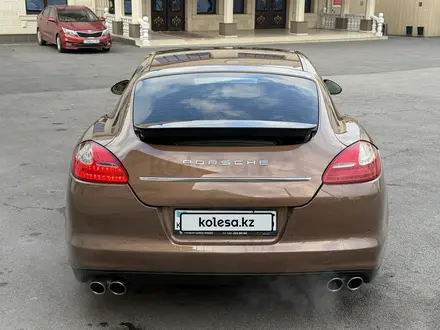 Porsche Panamera 2013 года за 27 000 000 тг. в Алматы – фото 5