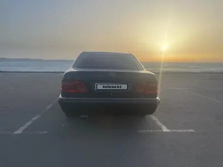 Mercedes-Benz E 200 1997 года за 2 500 000 тг. в Кокшетау – фото 6