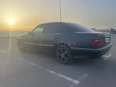 Mercedes-Benz E 200 1997 года за 2 500 000 тг. в Кокшетау – фото 5