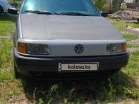 Volkswagen Passat 1990 годаүшін1 400 000 тг. в Алматы