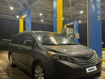 Toyota Sienna 2013 года за 8 999 999 тг. в Актау – фото 14