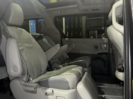 Toyota Sienna 2013 года за 8 999 999 тг. в Актау – фото 6
