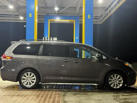 Toyota Sienna 2013 года за 8 999 999 тг. в Актау – фото 8