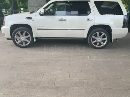 Cadillac Escalade 2011 года за 11 200 000 тг. в Усть-Каменогорск – фото 10