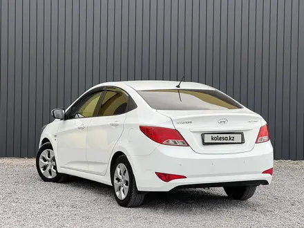 Hyundai Accent 2015 года за 5 990 000 тг. в Актобе – фото 4