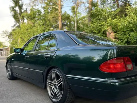 Mercedes-Benz E 230 1997 года за 2 800 000 тг. в Алматы – фото 10