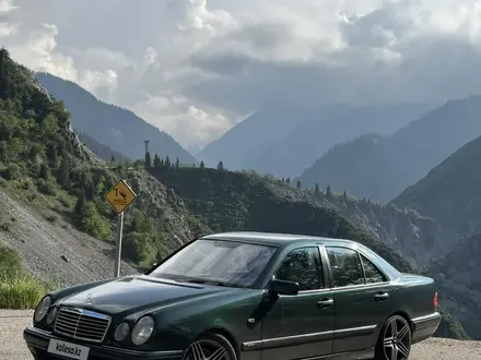 Mercedes-Benz E 230 1997 года за 2 800 000 тг. в Алматы – фото 19