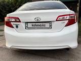 Toyota Camry 2014 года за 10 000 000 тг. в Байтерек – фото 3