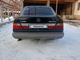 Mercedes-Benz E 280 1992 года за 2 500 000 тг. в Алматы – фото 4