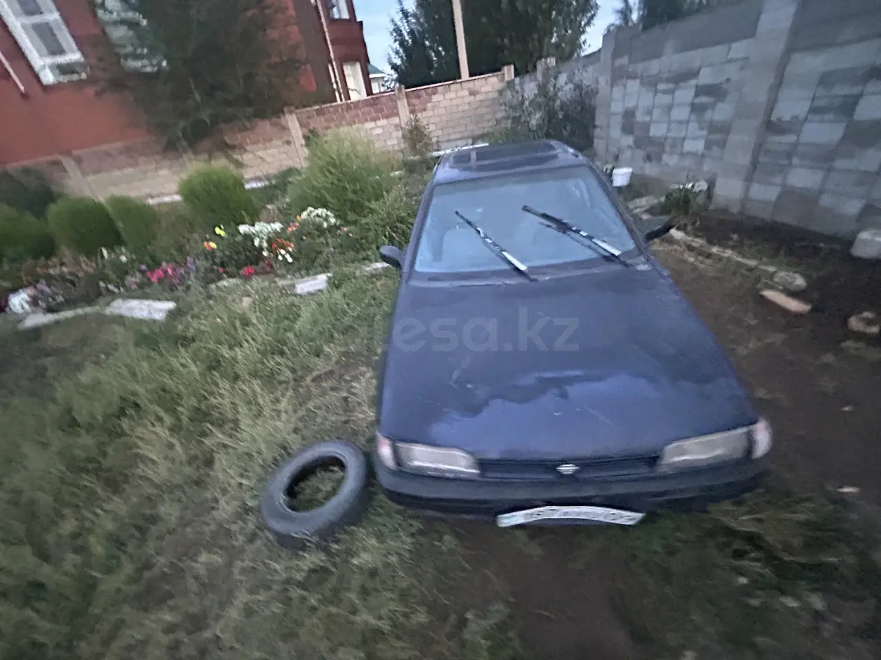 Nissan Sunny, 1996