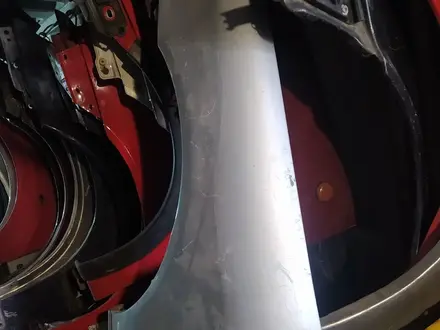 Крылья Mazda 626 GF птичка за 15 000 тг. в Алматы
