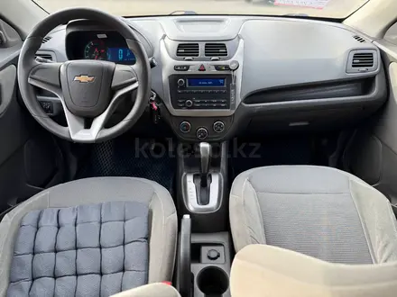 Chevrolet Cobalt 2016 года за 6 400 000 тг. в Атырау – фото 8