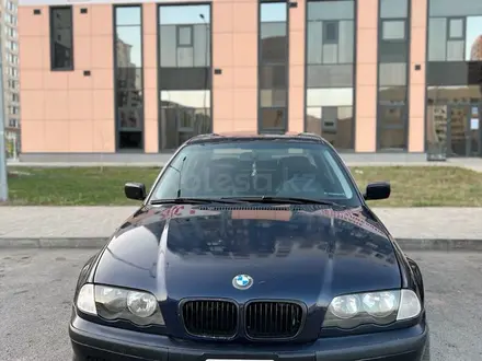 BMW 325 2001 года за 3 800 000 тг. в Астана