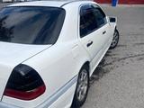 Mercedes-Benz C 200 1994 года за 1 350 000 тг. в Тараз – фото 2