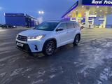 Toyota Highlander 2018 года за 16 000 000 тг. в Алматы