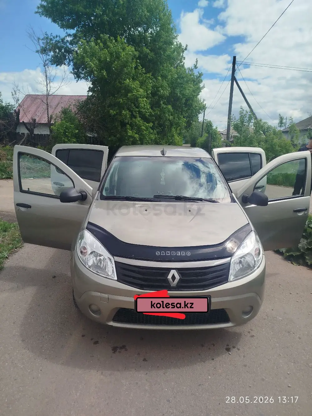 Renault Sandero, 2013