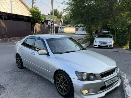 Toyota Altezza 1999 года за 4 000 000 тг. в Алматы