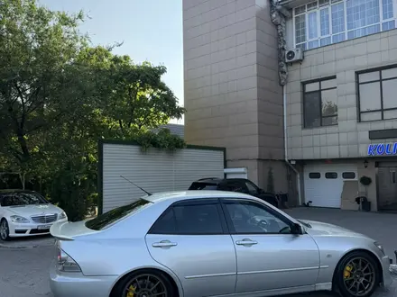 Toyota Altezza 1999 года за 4 000 000 тг. в Алматы – фото 3