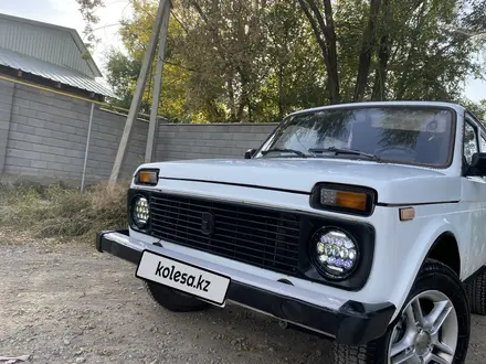 ВАЗ (Lada) Lada 2121 1999 года за 1 470 000 тг. в Алматы – фото 6