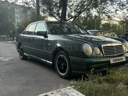 Mercedes-Benz E 230 1995 года за 2 500 000 тг. в Караганда – фото 14