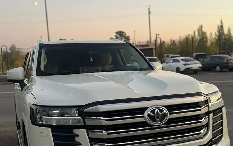 Toyota Land Cruiser 2021 года за 42 500 000 тг. в Астана