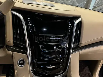 Cadillac Escalade 2019 года за 36 000 000 тг. в Костанай – фото 17