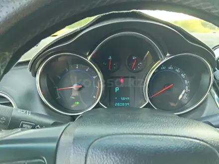 Chevrolet Cruze 2011 года за 4 500 000 тг. в Петропавловск – фото 10