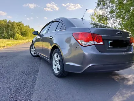 Chevrolet Cruze 2011 года за 4 500 000 тг. в Петропавловск – фото 3