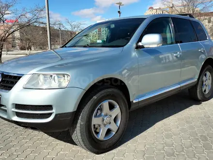 Volkswagen Touareg 2004 года за 5 100 000 тг. в Актау