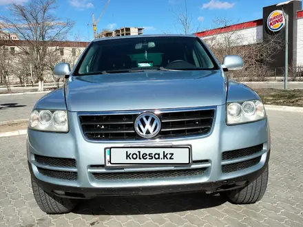 Volkswagen Touareg 2004 года за 5 100 000 тг. в Актау – фото 3