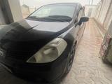 Nissan Tiida 2004 годаүшін2 500 000 тг. в Жанаозен