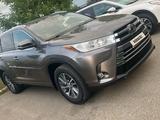 Toyota Highlander 2017 года за 13 000 000 тг. в Аксай – фото 3