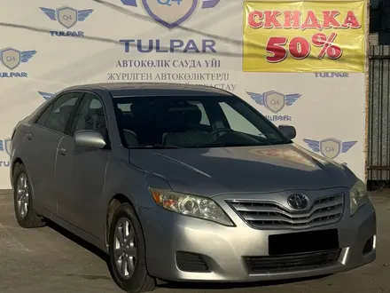 Toyota Camry 2010 года за 7 250 000 тг. в Семей