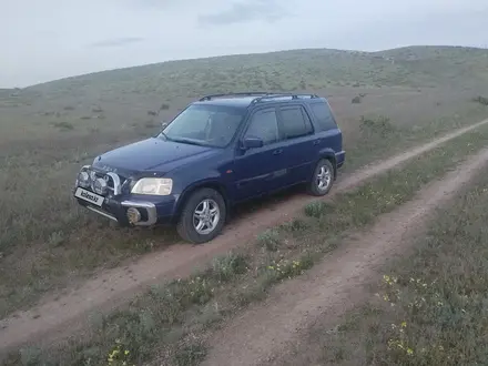 Honda CR-V 1997 года за 2 600 000 тг. в Караганда – фото 7