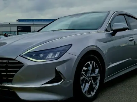 Hyundai Sonata 2020 года за 9 990 000 тг. в Астана